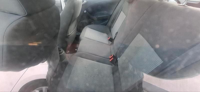 Usata Seat Leon 75 CV (55 kW) 2010 Bianco Utilitaria
