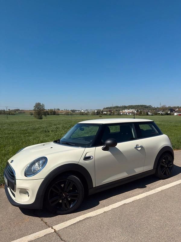 Second-hand Mini ONE 102 CP (75 kW) 2016 Alb Hatchback