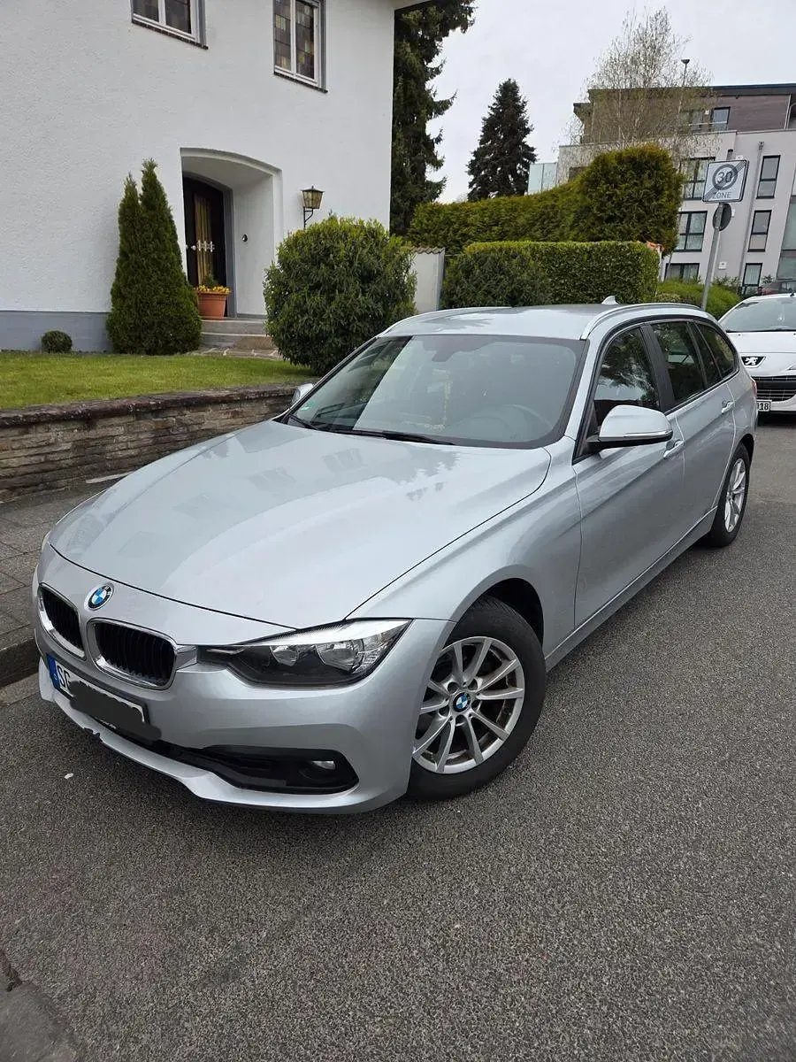 Gebraucht BMW 318 Advantage 150 PS (110 kW) 2016 Silber Kombi