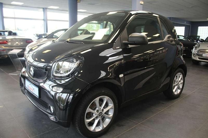 Gebraucht Smart ForTwo Coupé Passion 71 PS (52 kW) 2019 Schwarz Coupé