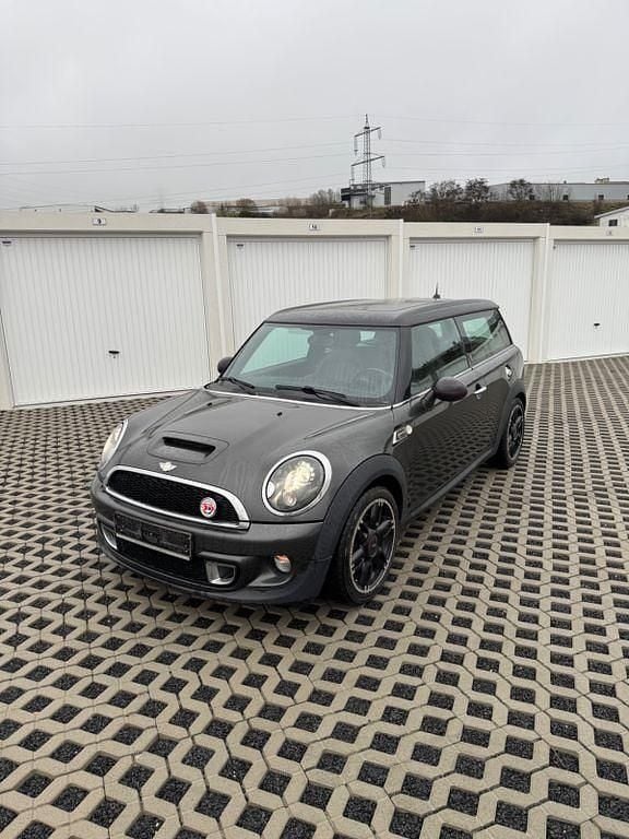 Grau Gebraucht 2011 Mini Cooper S Clubman Kombi | 6.390 € (Guter Preis) - Bild 1/4