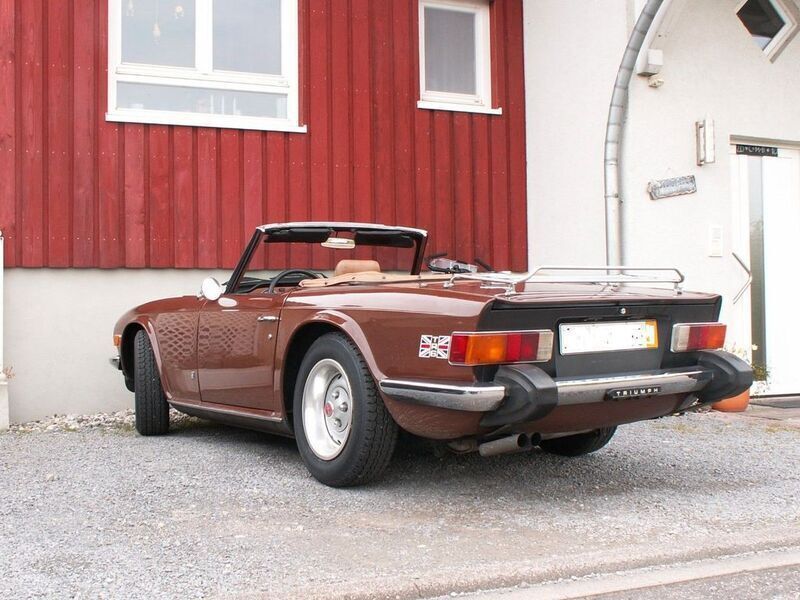 Braun Gebraucht 1976 Triumph TR6 Cabrio | 18.199 € - Bild 1/4