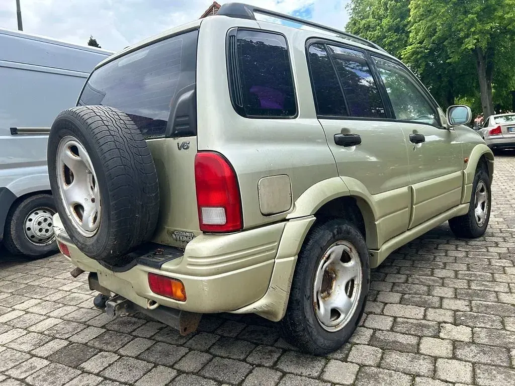 Gebraucht Suzuki Grand Vitara 144 PS (105 kW) 1998 Beige SUV