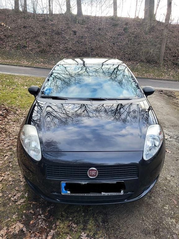 Gebraucht Fiat Punto 69 PS (50 kW) 2013 Schwarz Kleinwagen