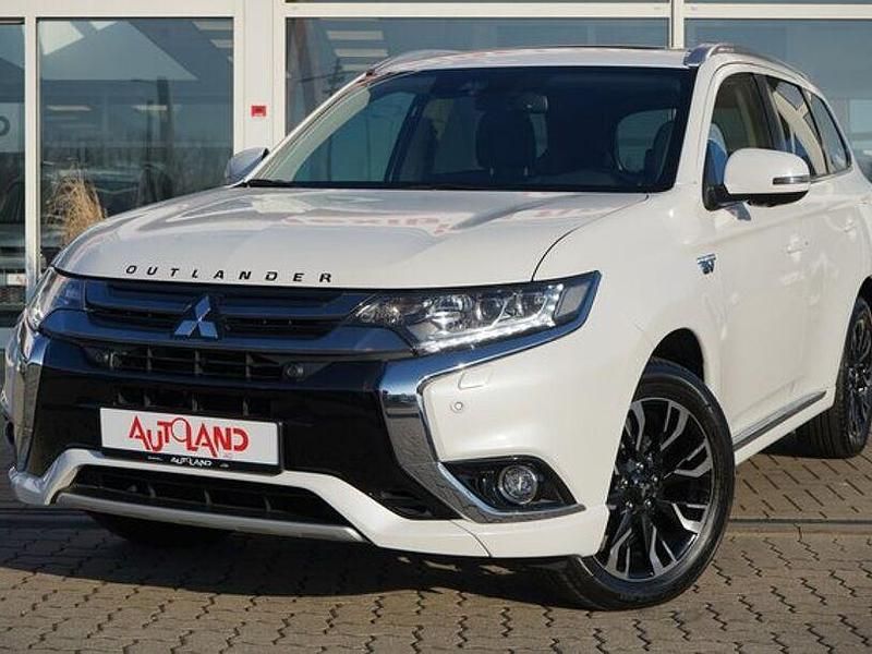 Gebraucht Mitsubishi Outlander P-HEV Top 203 PS (149 kW) 2017 Weiß SUV
