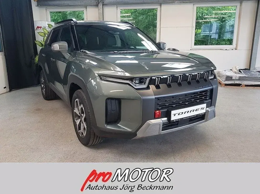 Neu KGM Torres 163 PS (119 kW) 2026 Grün SUV