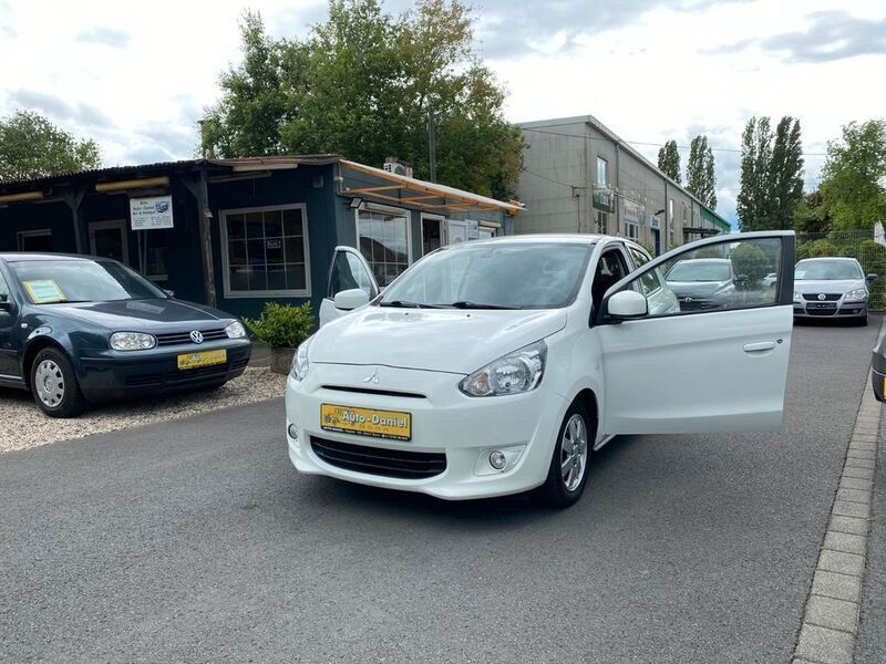 Weiß Gebraucht 2014 Mitsubishi Space Star Limousine | 3.600 € (Fairer Preis) - Bild 1/4