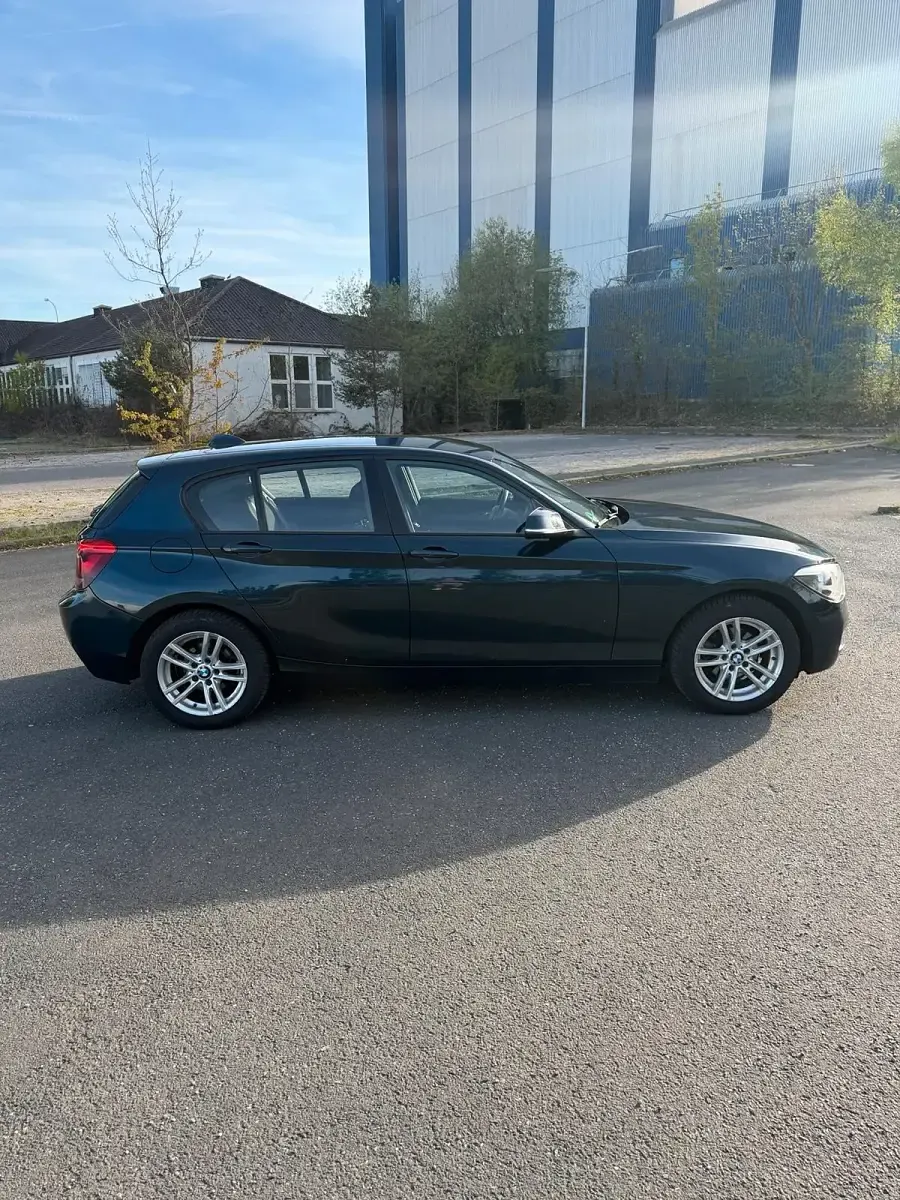 Gebraucht BMW 116 116 PS (85 kW) 2013 Blau Kleinwagen