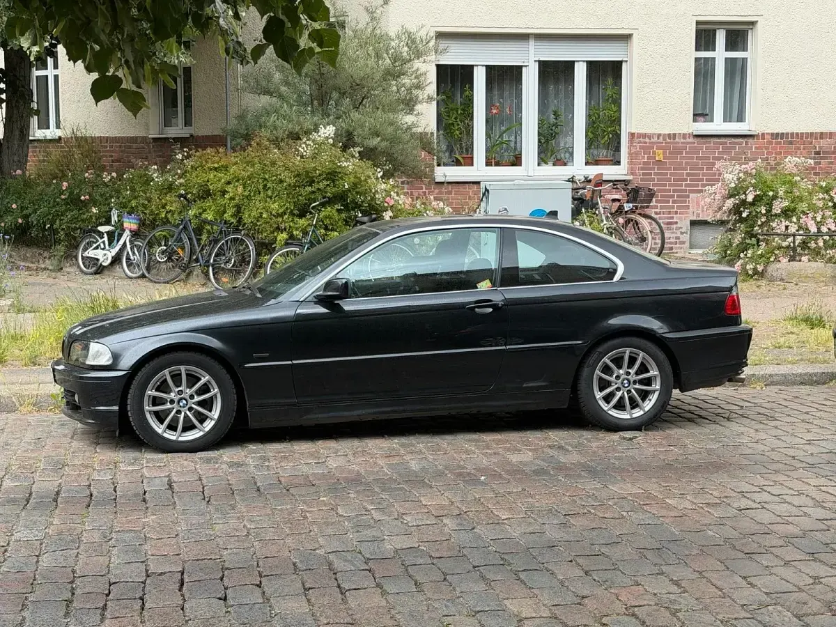 Gebraucht BMW 325 191 PS (140 kW) 2000 Schwarz Coupé