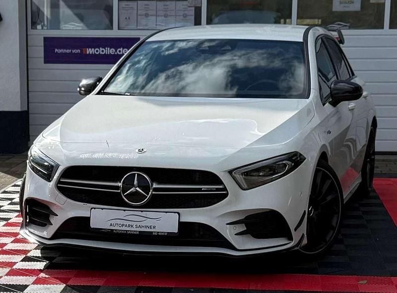 Polarweiss Gebraucht 2022 Mercedes A35 AMG AMG Coupé | 30.999 € (Superpreis) - Bild 1/4