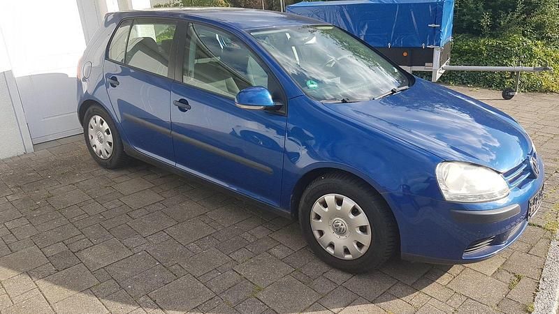 Blau Gebraucht 2005 VW Golf V Kombi | 1.499 € (Superpreis) - Bild 1/4