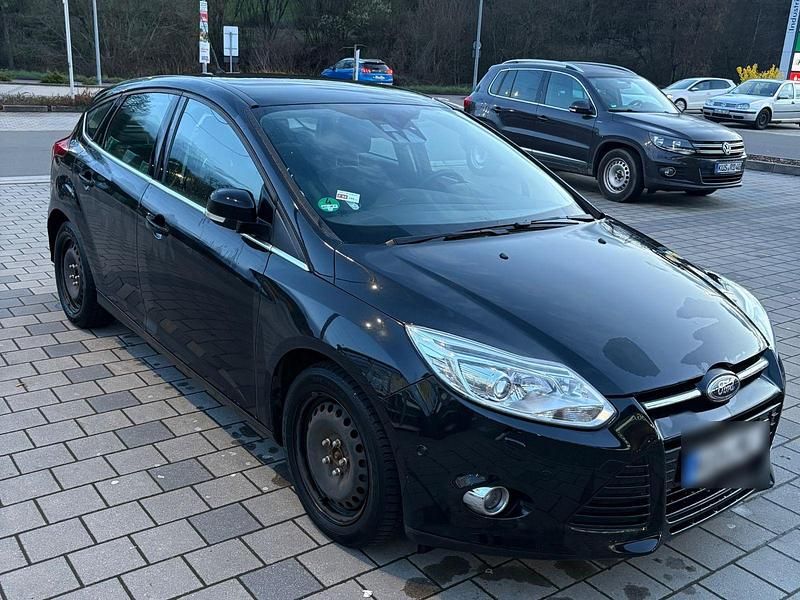 Gebraucht Ford Focus SYNC Edition 125 PS (91 kW) 2014 Schwarz Limousine