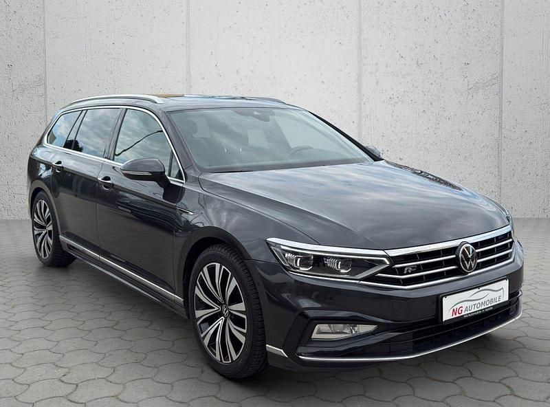 Gebraucht VW Passat R-line 200 PS (147 kW) 2021 Grau Kombi
