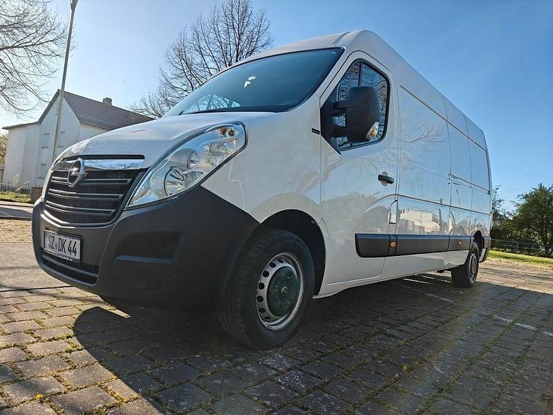 Gebraucht Opel Movano 131 PS (96 kW) 2019 Weiß Van / Kleinbus
