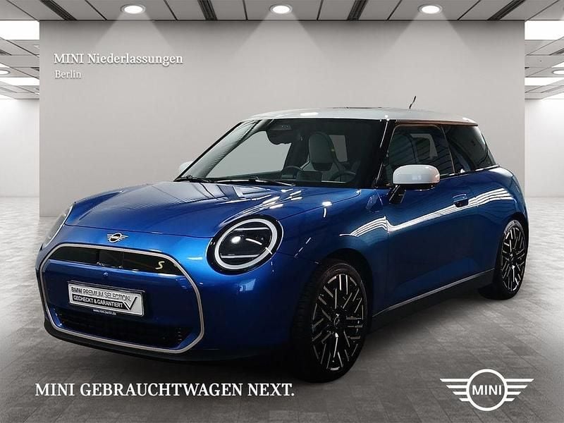 Blau Gebraucht 2024 Mini Cooper SE Kleinwagen | 31.400 € (Fairer Preis) - Bild 1/4