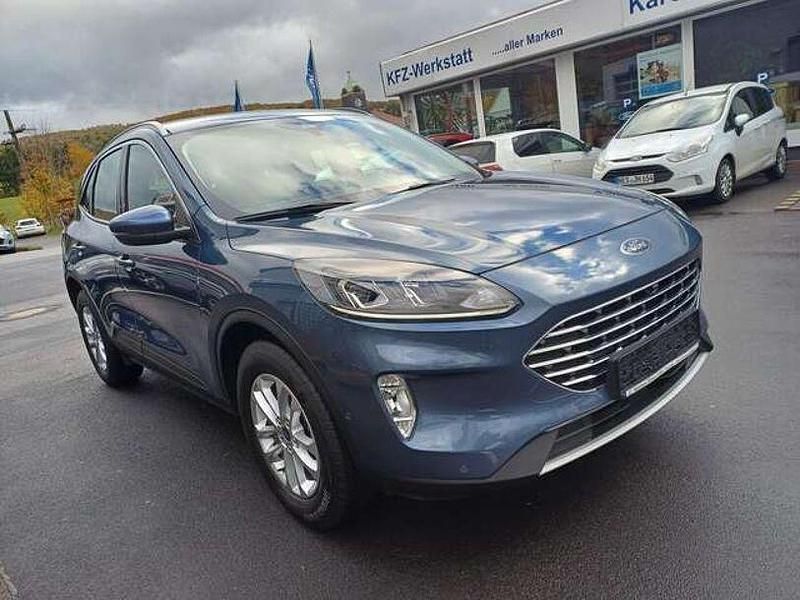Gebraucht Ford Kuga Titanium 150 PS (110 kW) 2023 Chromablau metallic SUV