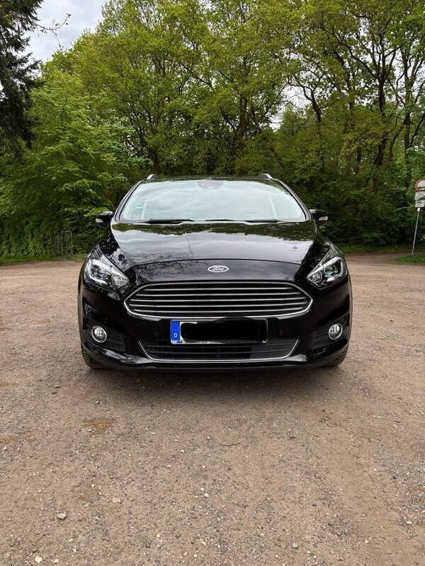 Schwarz Gebraucht 2019 Ford S-MAX S Van / Kleinbus | 22.490 € (Etwas zu teuer) - Bild 1/4