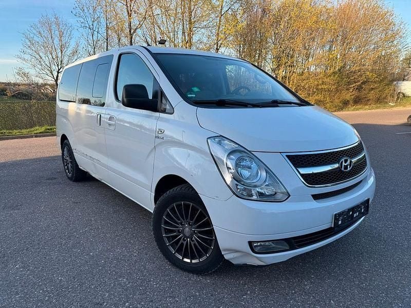 Gebraucht Hyundai H-1 Premium 170 PS (125 kW) 2012 Weiß Van / Kleinbus