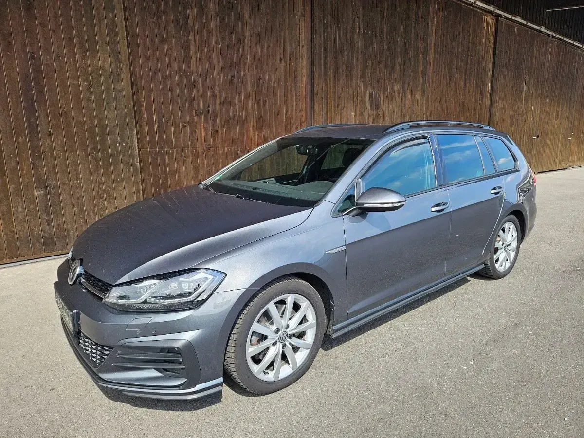 Gebraucht VW Golf VII GTD 184 PS (135 kW) 2019 Grau Kombi