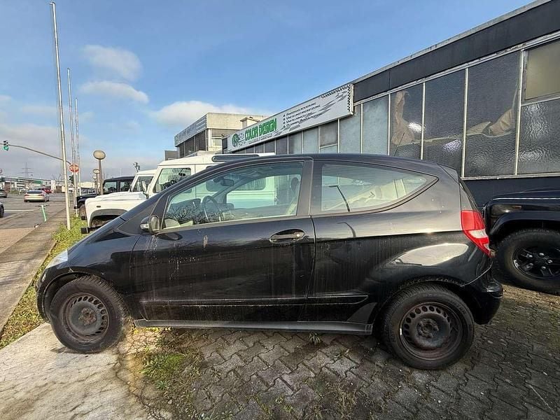 Kosmosschwarz metalliclack Gebraucht 2008 Mercedes A170 Limousine | 1.500 € (Superpreis) - Bild 1/4