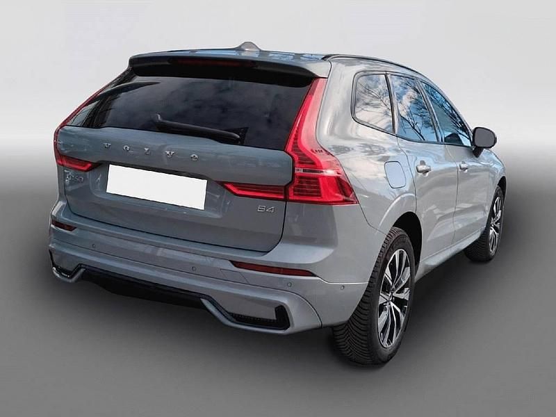 Gebraucht Volvo XC60 Plus 197 PS (144 kW) 2023 Grau SUV