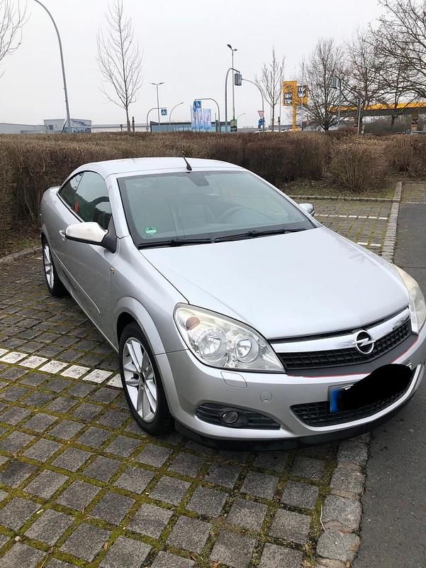Gebraucht Opel Astra Cabriolet 136 PS (100 kW) 2008 Silber Cabrio