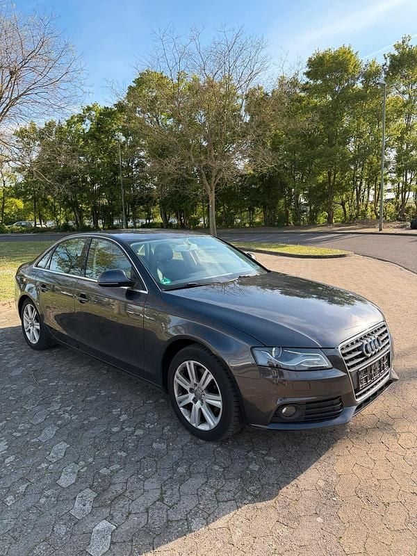 Second-hand Audi A4 164 CP (120 kW) 2009 Gri Berlinǎ