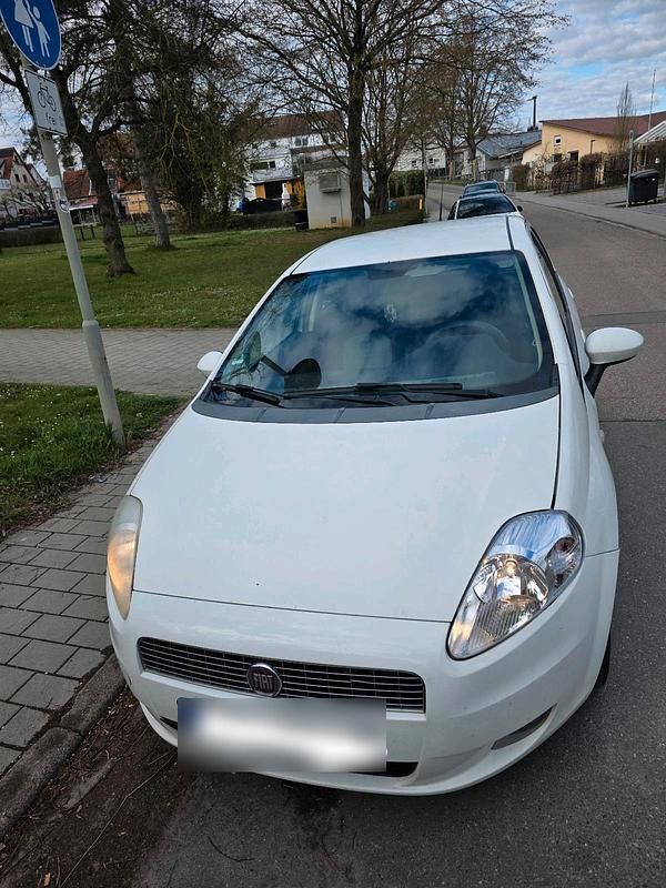 Gebraucht Fiat Punto Evo 77 PS (56 kW) 2009 Weiß Kleinwagen