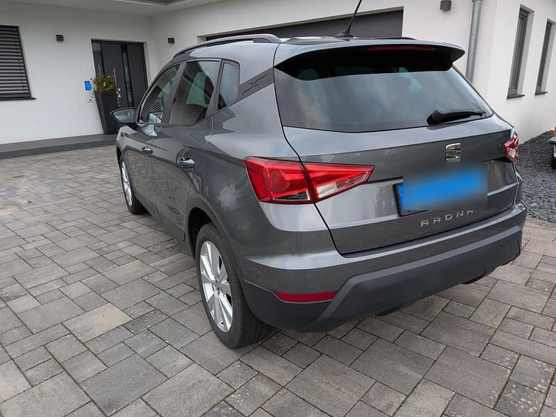 Gebraucht Seat Arona 95 PS (69 kW) 2018 Grau SUV
