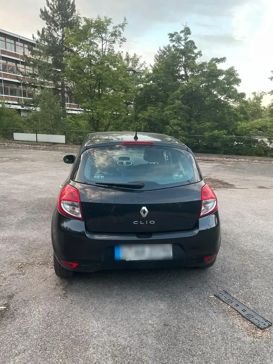 Gebraucht Renault Clio III 75 PS (55 kW) 2011 Schwarz Kleinwagen