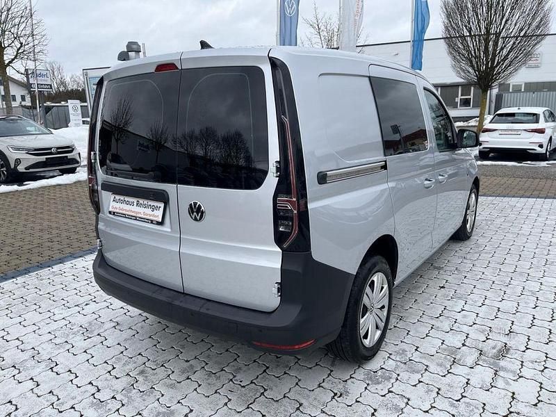 Gebraucht VW Caddy 122 PS (89 kW) 2022 Reflexsilber Van / Kleinbus