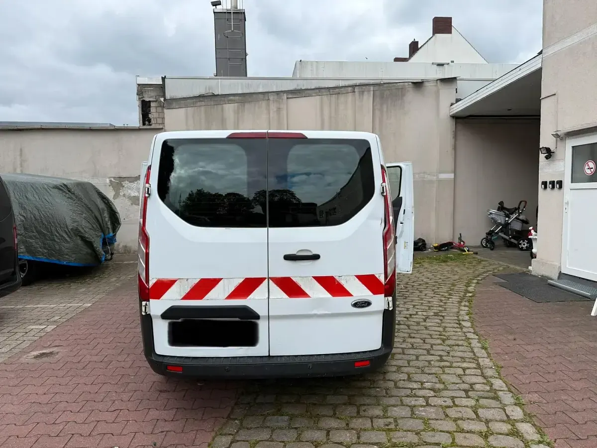 Gebraucht Ford Transit Custom 131 PS (96 kW) 2017 Weiß Kombi