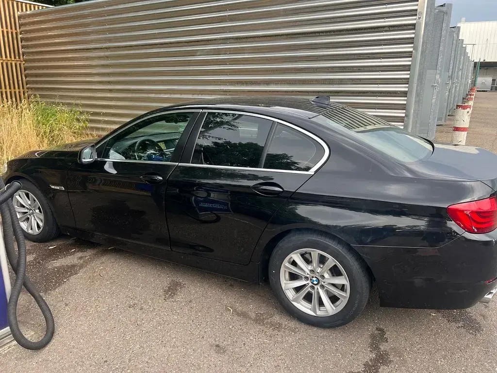 Gebraucht BMW 520 184 PS (135 kW) 2013 Schwarz Limousine