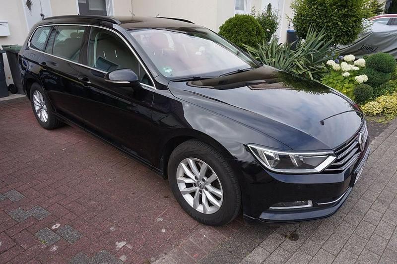 Gebraucht VW Passat Comfortline 190 PS (139 kW) 2016 Schwarz Kombi
