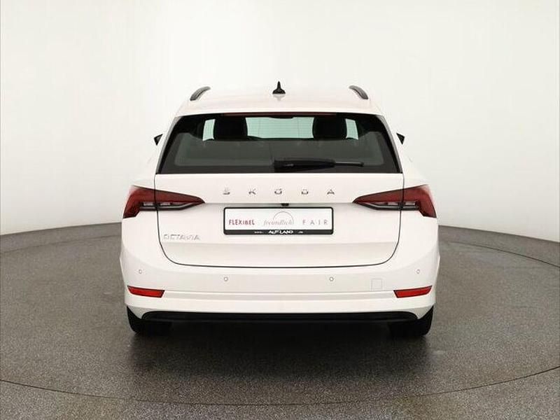 Gebraucht Skoda Octavia First Edition 150 PS (110 kW) 2021 Weiss Kombi