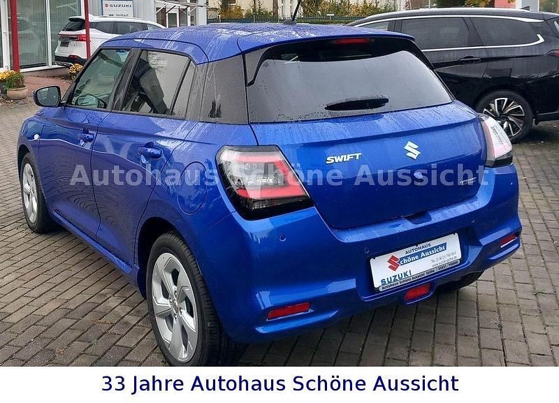 Neu Suzuki Swift Comfort 83 PS (61 kW) 2025 Blau Kleinwagen