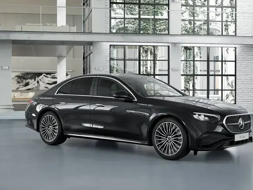 Gebraucht Mercedes E220 AMG 197 PS (144 kW) 2025 Schwarz Limousine