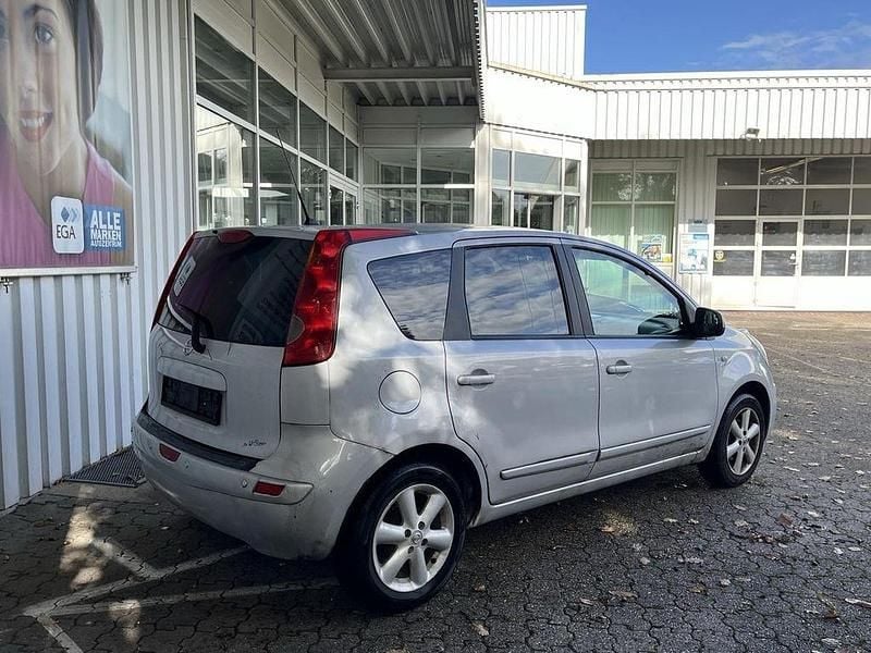 Gebraucht Nissan Note Visia 88 PS (64 kW) 2008 Silber Kleinwagen