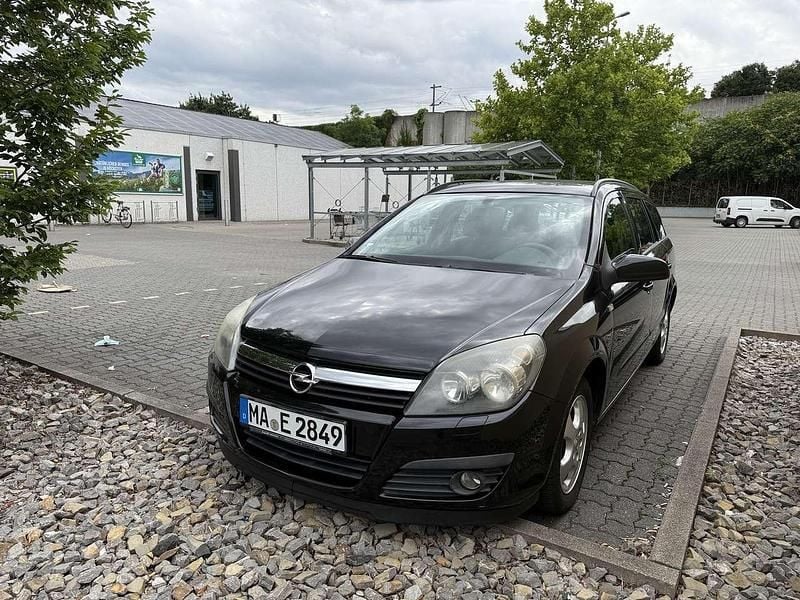 Schwarz Gebraucht 2007 Opel Astra Kombi | 1.400 € (Guter Preis) - Bild 1/4