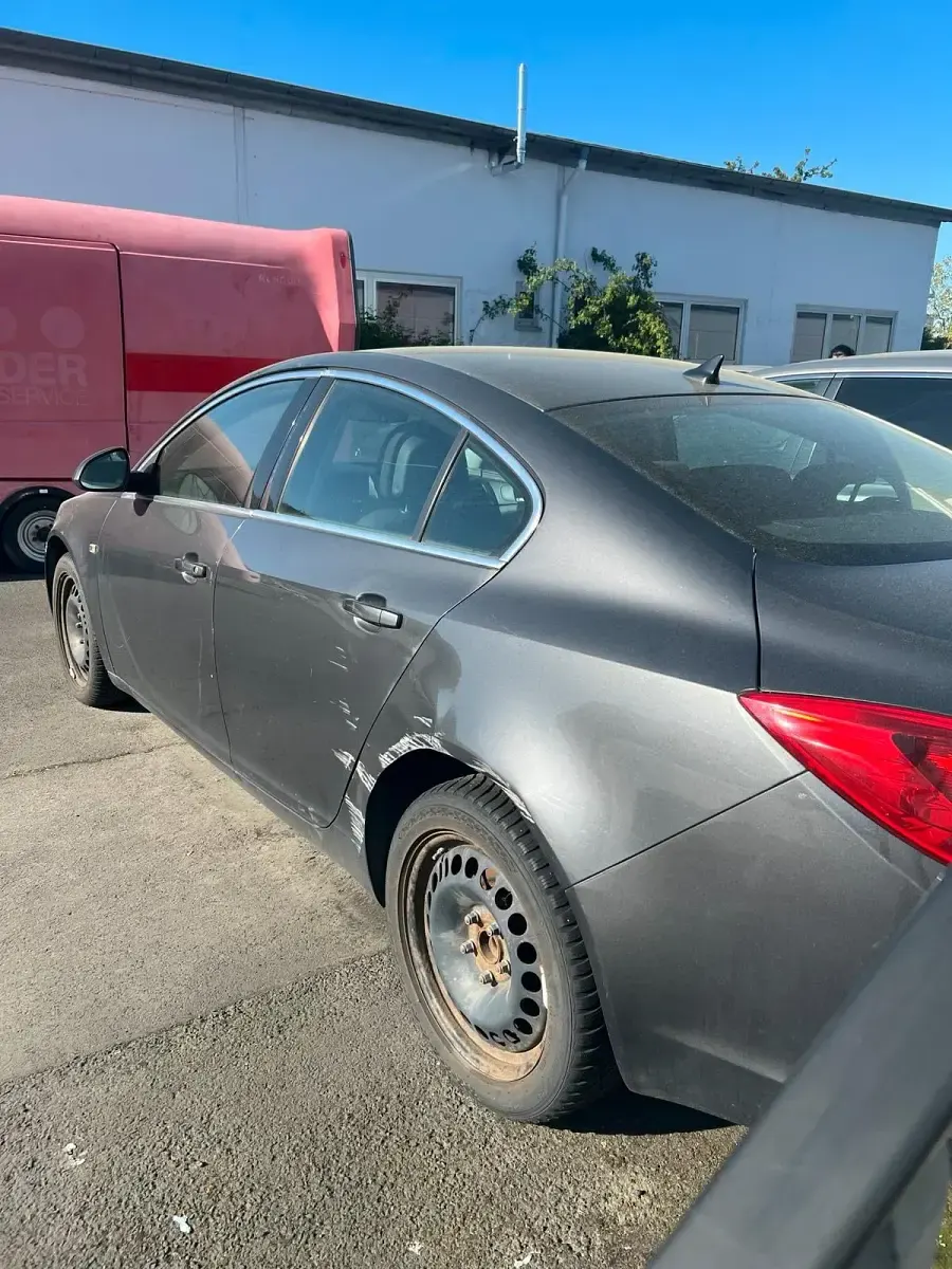 Gebraucht Opel Insignia 116 PS (85 kW) 2009 Grau Limousine