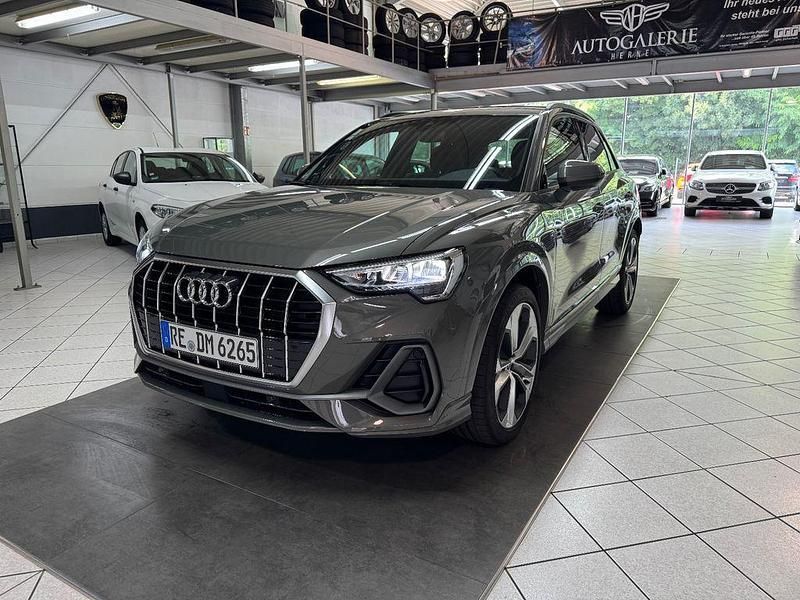 Grau Gebraucht 2023 Audi Q3 S-Line SUV | 34.900 € (Guter Preis) - Bild 1/4