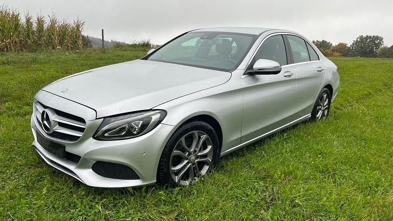 Silber Gebraucht 2016 Mercedes C180 Edition Limousine | 17.000 € (Fairer Preis) - Bild 1/4
