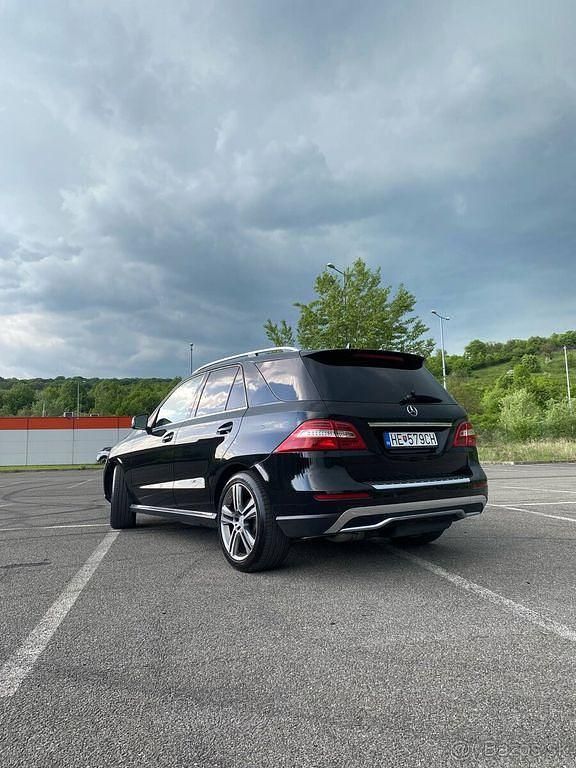 Schwarz Gebraucht 2014 Mercedes ML350 SUV | 18.000 € (Superpreis) - Bild 1/4