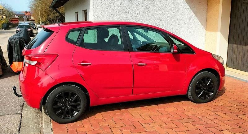 Gebraucht Hyundai ix20 Edition 125 PS (91 kW) 2014 Rot Kleinwagen