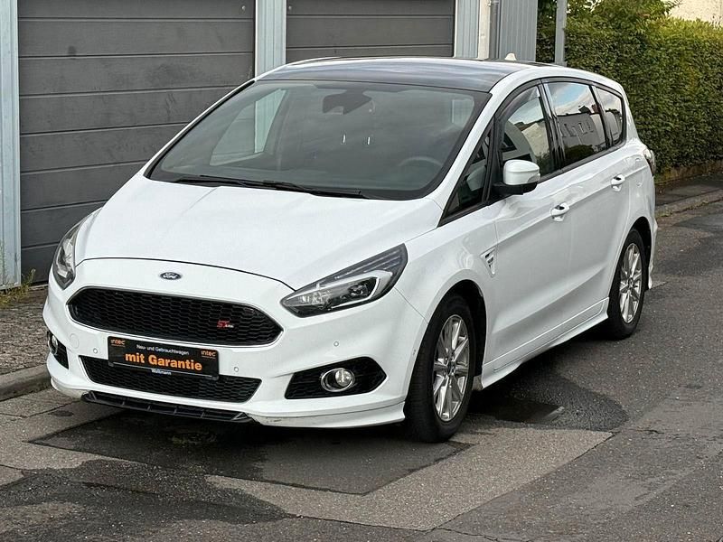 Gebraucht Ford S-MAX ST-Line 179 PS (131 kW) 2018 Weiß Van / Kleinbus