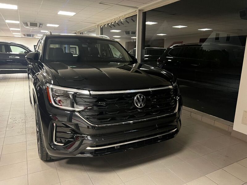 Deep black pearl Gebraucht 2023 VW Atlas SEL Premium SUV | 70.970 € (Teuer) - Bild 1/4