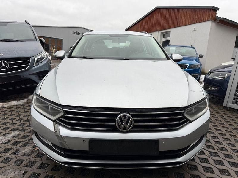 Gebraucht VW Passat Trendline 150 PS (110 kW) 2016 Silber Kombi