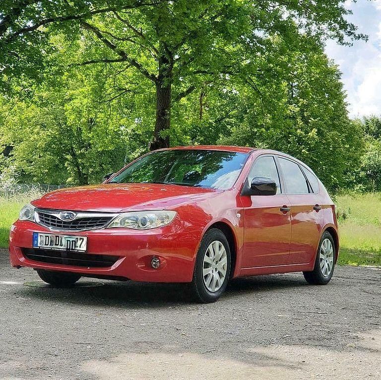 Schwarz Gebraucht 2009 Subaru Impreza Active Limousine | 2.999 € (Superpreis) - Bild 1/4