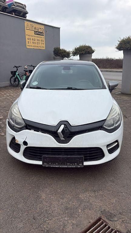Gebraucht Renault Clio IV LIMITED 90 PS (66 kW) 2015 Weiß Limousine