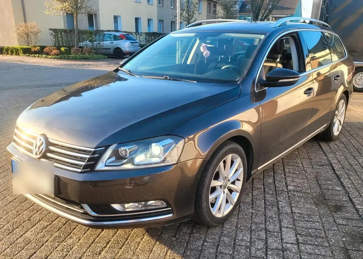 Gebraucht VW Passat 177 PS (130 kW) 2013 Braun Kombi